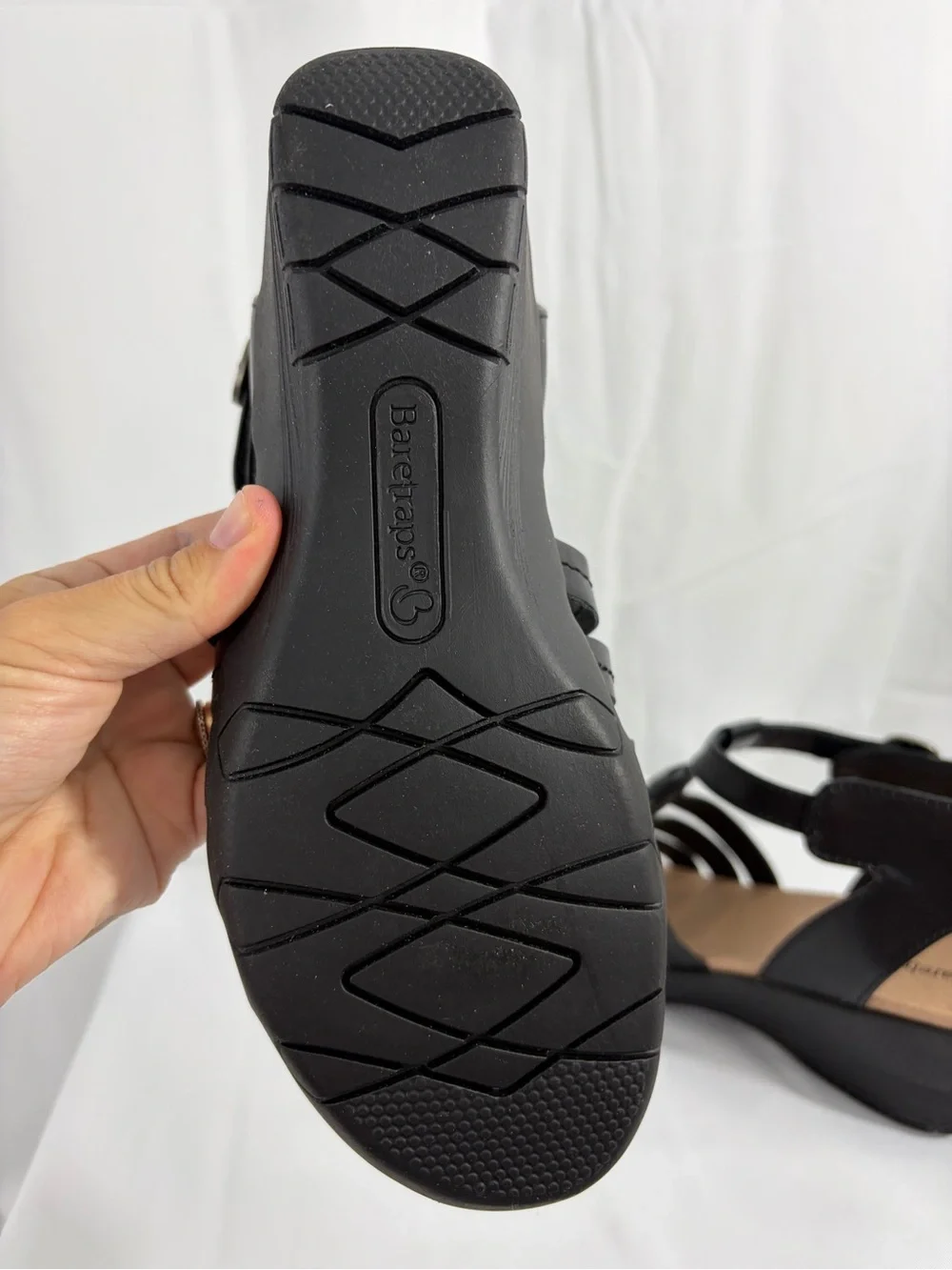 NWT Baretraps Women's Size 7.5 Black Velcro 2 Inch Wedge Sandals - Picture 5 of 7